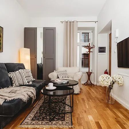 Antique - Tomasza 6a 4* קרקוב