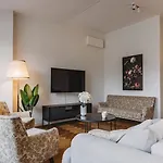 Antique - Tomasza 6a Lejlighedshotel 4*