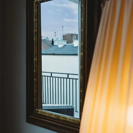 Antique - Tomasza 6a Apart Otel