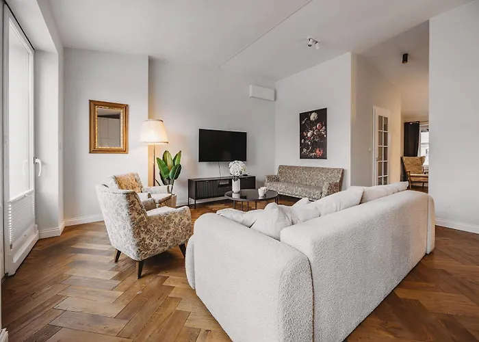 Antique - Tomasza 6a