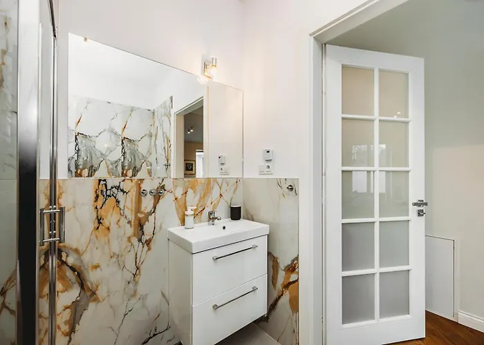 Antique - Tomasza 6a Apartmanhotel Krakkó