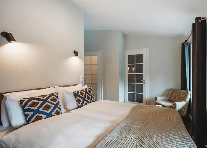 Antique - Tomasza 6a Krakkó